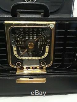 Vintage 1951 Zenith Trans Oceanic Completely Portable Radio Very Nice