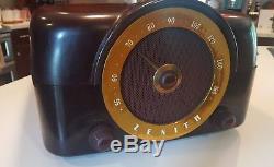 Vintage 1952 Bakelite Zenith Model J644 Cobra Cobra-Matic Phonograph Radio