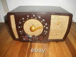 Vintage 1952 Zenith Model 7H04Z1 Working AM-FM Radio