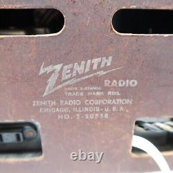 Vintage 1954 Zenith L520R Tubes AM Radio with Clock and Alarm Works