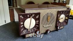 Vintage 1956 Zenith Mid Century Clock Radio A733 Complete And Very Restorable