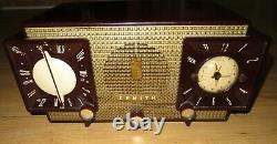 Vintage 1956 Zenith Tube Radio AM FM with Clock Model Z733 Works & looks great