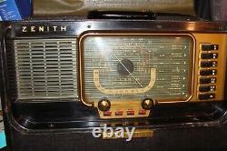 Vintage 1958 Zenith Model H500 World-Band Radio Works with paper work
