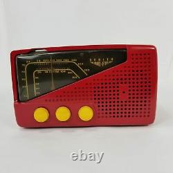 Vintage AM/FM Zenith Radio Model G723