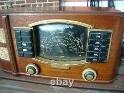 Vintage Art Deco Wood ZENITH model 7S633 Shortwave AM Tube Radio