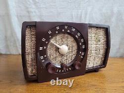 Vintage Bakelite Zenith AM/FM Radio Model T723