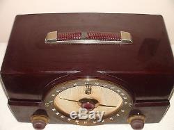 Vintage Bakelite Zenith AM/FM Tube Radio Model 7G01 Working
