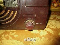 Vintage Bakelite Zenith Tone Register Tube Radio Model 7H920 Works