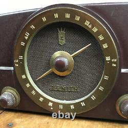Vintage Bakelite Zenith Tube Radio Mid Century Atomic Retro 1940's WWII WW2