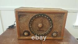Vintage HiFi Zenith, High Fidelity AM/ FM Tube Radio