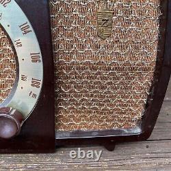 Vintage Mid Century Modern Zenith AM/FM Tube Radio Art Deco Brown Gold