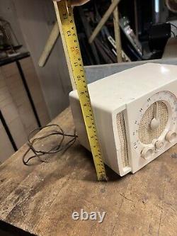 Vintage Old Original Zenith Model T723 White Bakelite Electric Tube Radio USA