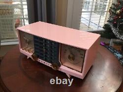 Vintage Radio 1956 Zenith Tube Clock Radio Model Z519V 50's Pink Cabinet