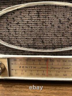 Vintage Radio Zenith Automatic Frequency Control Tube Radio 1959