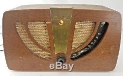 Vintage Rare Zenith Tube Radio 6D030E Circa 1940s