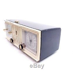 Vintage Tube Radio Clock Mid Century Modern 1956 Zenith C519 AM Gray Tabletop