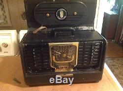 Vintage Tube Radio Zenith Trans-Oceanic