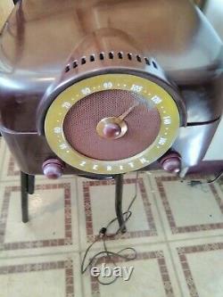 Vintage Working Zenith Bakelite COBRA-MATIC Tube Radio Phonograph J664