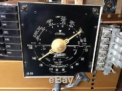 Vintage ZENITH 10S690 CHASSIS -with push buttons & small escutcheon
