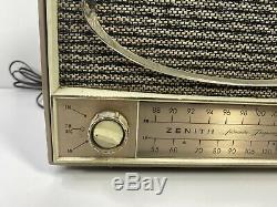 Vintage ZENITH 1960 HIGH FIDELITY am / fm Table Radio