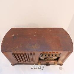 Vintage ZENITH 6-S-523 STD. Broadcast and Short Wave Radio Wooden USA