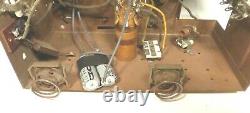 Vintage ZENITH 8S661 ch / 8B01 RADIO Untested CHASSIS with all 8 TUBES & BUTTONS