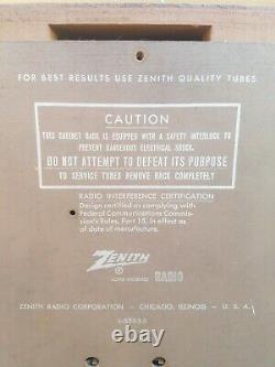 Vintage ZENITH AM, FM Radio model H 845 manufactured in USA