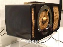 Vintage ZENITH H724Z BAKELITE AM/FM Radio GORGEOUS & WORKS