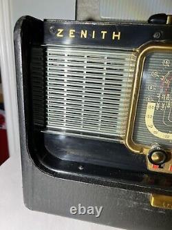 Vintage ZENITH Model H500 TRANS-OCEANIC Portable RADIO c. 1950's Tested Read Desc