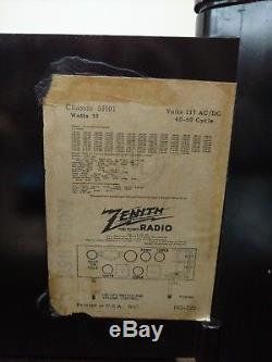 Vintage ZENITH Model H-511 Racetrack style Tube Radio Bakelite Brown Works