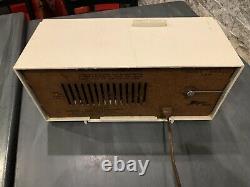Vintage ZENITH Tube Radio with Clock, Memory Timer, model H519L