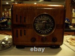 Vintage Zenith 5S218 Cube tube type Radio WORKING