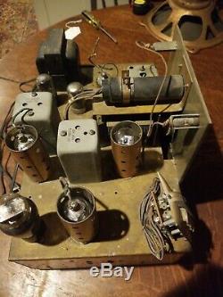 Vintage Zenith 8S463 Radio Chassis with 8 Tubes Working