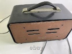 Vintage Zenith AM Bakelite Tube radio S14976 With Handle Works A3-10