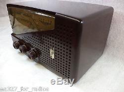 Vintage Zenith AM/FM Bakelite Tube Radio Model G723-RESTORED