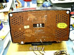 Vintage Zenith AM FM Radio Model 7H920, POWERS UP, NO SOUND