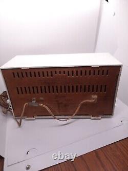 Vintage Zenith AM/FM Radio Model X-316W-7N02 7 Tube Radio 1960's