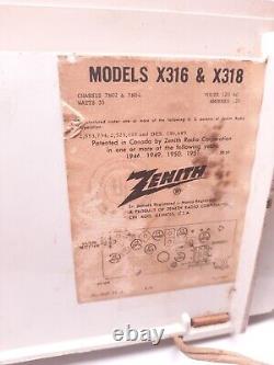 Vintage Zenith AM/FM Radio Model X-316W-7N02 7 Tube Radio 1960's