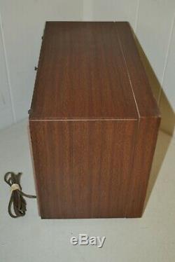 Vintage Zenith AM/FM Tube High Fidelity Radio Model C835R