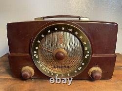 Vintage Zenith AM FM Tube Radio Model Y825 Bakelite Works