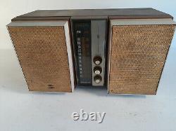 Vintage Zenith AM/FM Tube Radio from the 1950's, Working