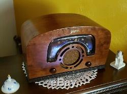 Vintage Zenith AM Tube Radio 6D-2614 (1942) COMPLETELY RESTORED