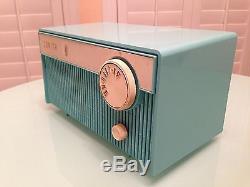 Vintage Zenith AM Tube Radio Model F508B Blue Turquoise