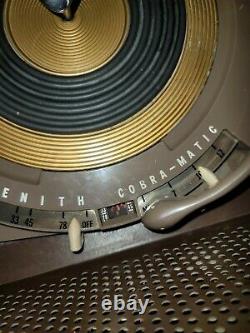 Vintage Zenith Bakelite COBRA-MATIC Strobescopic Tube Radio Phonograph Works