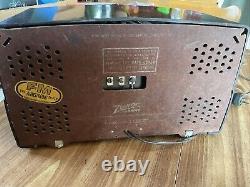 Vintage Zenith Bakelite Tone Register FM Tube Radio Model S-14128 RARE