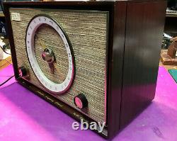 Vintage Zenith C835R AM/FM 8 Tube Radio 50's Wooden cabinet