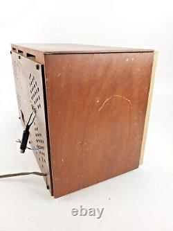 Vintage Zenith C845 Vacuum Tube AM FM Table Top Radio Tested AS IS