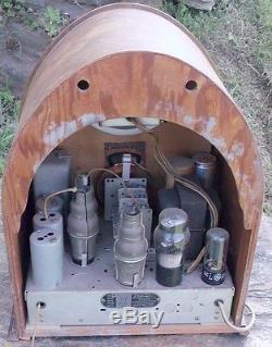 Vintage Zenith Catherdral Model 805 Tube Radio for Parts or Restoration