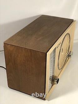 Vintage Zenith High Fidelity Tube Radio Display S-46351 Model Made In USA