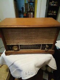 Vintage Zenith Long Distance AM/FM TUBE Radio Wooden Cabinet S-58040 tested